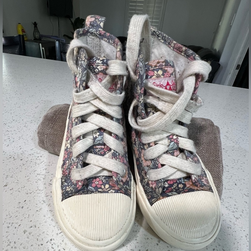 chic Kids Floral High-Top Sneakers - Cream and Pink platform